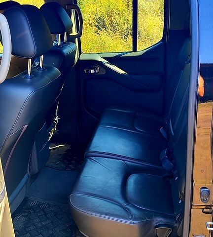 Ниссан Навара 2009 в Изюме на Automoto.ua Черный Ниссан Навара, объемом двигателя 2.5 л и пробегом 212 тыс. км за 5500 $, фото 1 на Automoto.ua