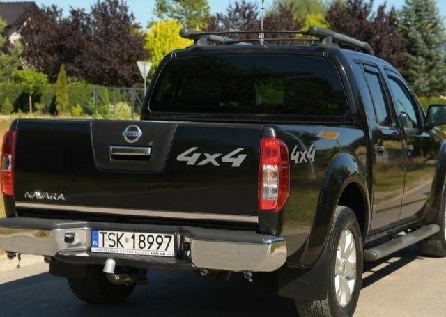 Черный Ниссан Навара, объемом двигателя 10 л и пробегом 9 тыс. км за 5100 $, фото 4 на Automoto.ua