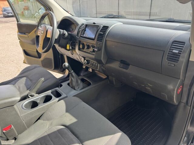 Чорний Ніссан Навара, об'ємом двигуна 2.5 л та пробігом 370 тис. км за 5100 $, фото 9 на Automoto.ua