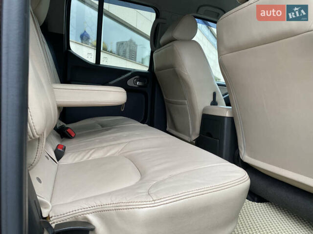 Фиолетовый Ниссан Навара, объемом двигателя 2.49 л и пробегом 201 тыс. км за 12500 $, фото 34 на Automoto.ua