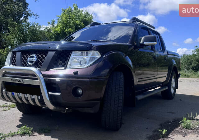 Фіолетовий Ніссан Навара, об'ємом двигуна 2.49 л та пробігом 230 тис. км за 11500 $, фото 1 на Automoto.ua