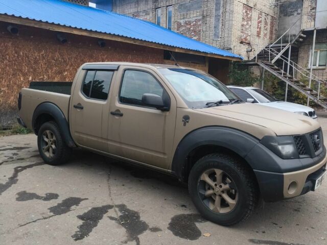 Коричневый Ниссан Навара, объемом двигателя 2.5 л и пробегом 160 тыс. км за 6800 $, фото 1 на Automoto.ua