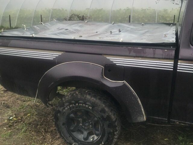 Коричневый Ниссан Навара, объемом двигателя 0 л и пробегом 290 тыс. км за 3794 $, фото 3 на Automoto.ua