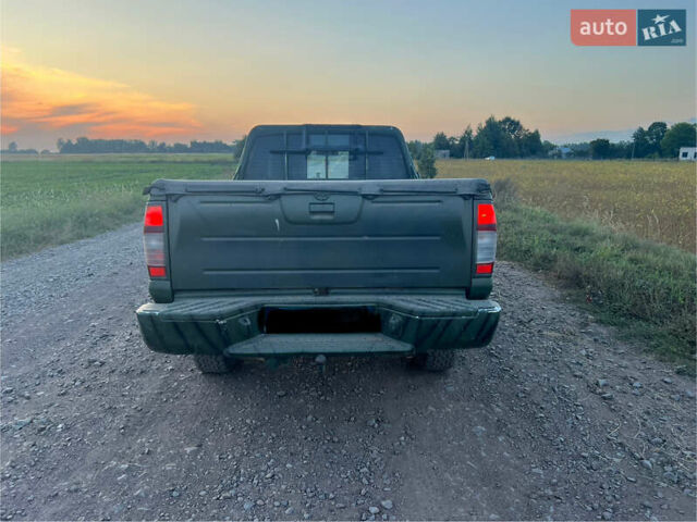 Ниссан Навара, объемом двигателя 2.5 л и пробегом 380 тыс. км за 3800 $, фото 5 на Automoto.ua