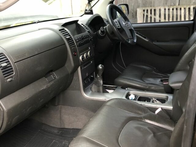 Ниссан Навара, объемом двигателя 2.5 л и пробегом 190 тыс. км за 5300 $, фото 12 на Automoto.ua