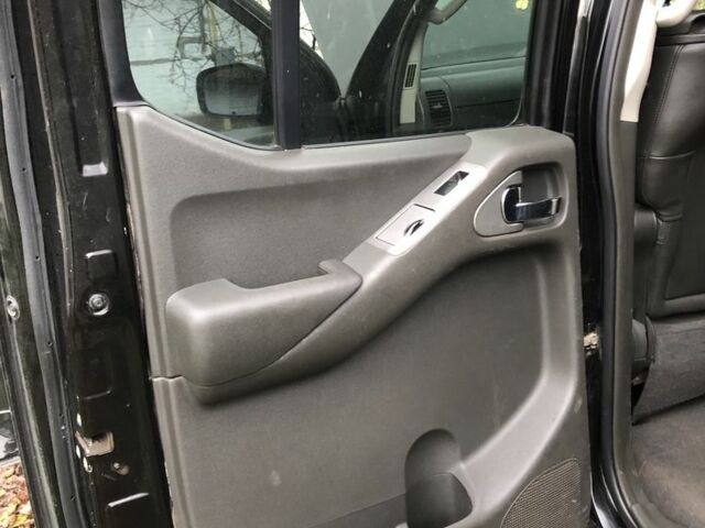 Ниссан Навара, объемом двигателя 2.5 л и пробегом 190 тыс. км за 5300 $, фото 13 на Automoto.ua