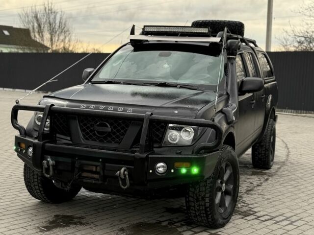 Ниссан Навара, объемом двигателя 2.5 л и пробегом 310 тыс. км за 11800 $, фото 1 на Automoto.ua