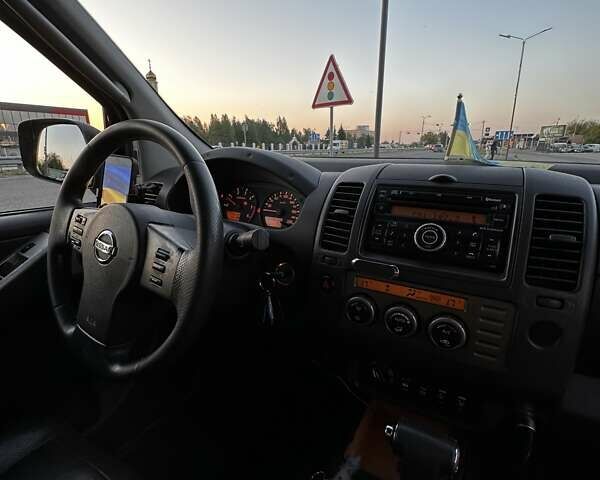 Ниссан Навара, объемом двигателя 2.49 л и пробегом 265 тыс. км за 13000 $, фото 18 на Automoto.ua