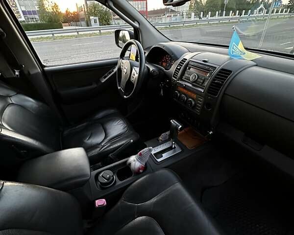 Ниссан Навара, объемом двигателя 2.49 л и пробегом 265 тыс. км за 13000 $, фото 15 на Automoto.ua