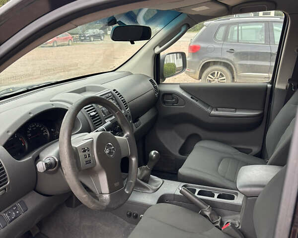 Ниссан Навара, объемом двигателя 2.5 л и пробегом 301 тыс. км за 14500 $, фото 5 на Automoto.ua