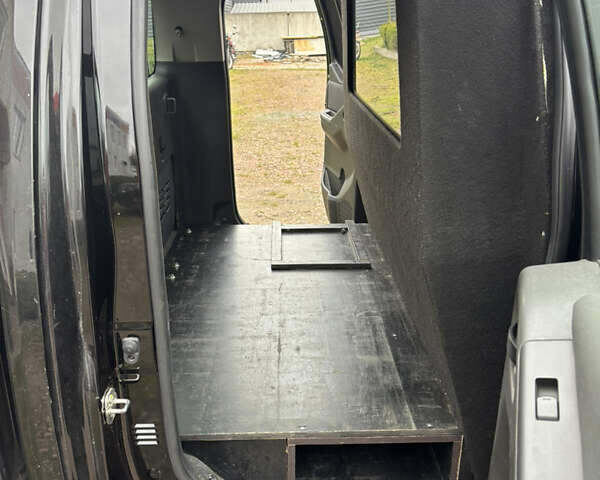 Ниссан Навара, объемом двигателя 2.5 л и пробегом 301 тыс. км за 14500 $, фото 7 на Automoto.ua