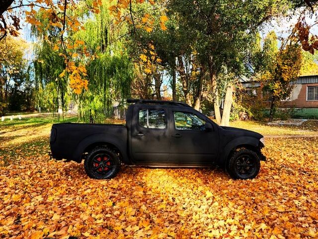 Ниссан Навара, объемом двигателя 2.5 л и пробегом 260 тыс. км за 4250 $, фото 4 на Automoto.ua