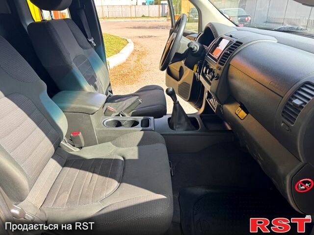 Ниссан Навара, объемом двигателя 2.5 л и пробегом 370 тыс. км за 5100 $, фото 5 на Automoto.ua