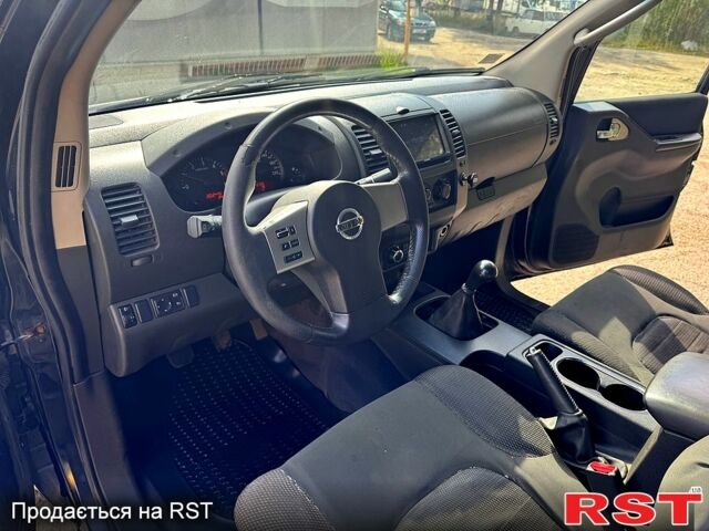 Ниссан Навара, объемом двигателя 2.5 л и пробегом 370 тыс. км за 5100 $, фото 4 на Automoto.ua