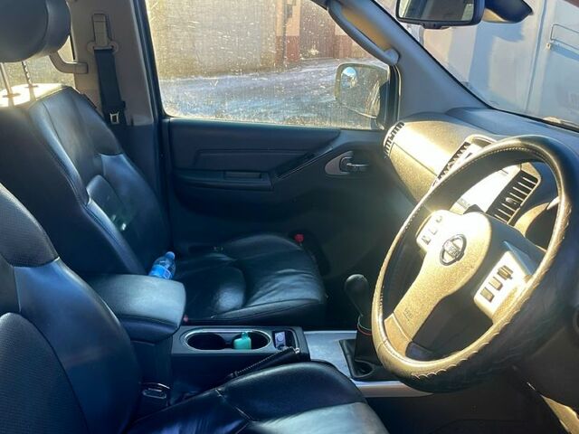 Ніссан Навара, об'ємом двигуна 2.5 л та пробігом 177 тис. км за 8000 $, фото 3 на Automoto.ua