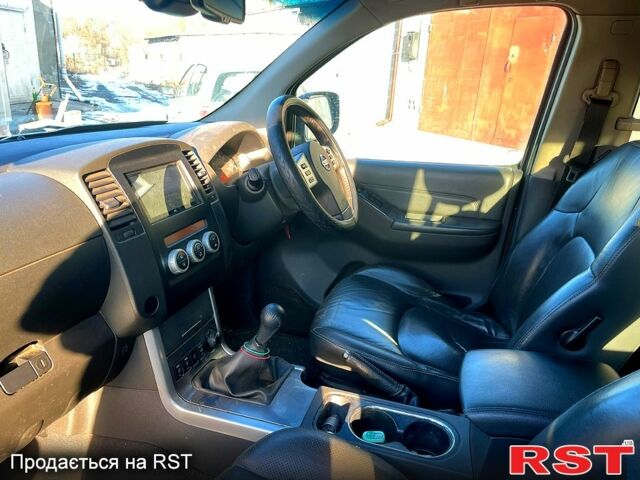 Ніссан Навара, об'ємом двигуна 2.5 л та пробігом 177 тис. км за 8000 $, фото 5 на Automoto.ua