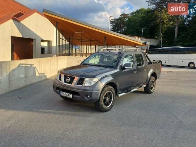 Серый Ниссан Навара, объемом двигателя 0 л и пробегом 321 тыс. км за 2970 $, фото 2 на Automoto.ua