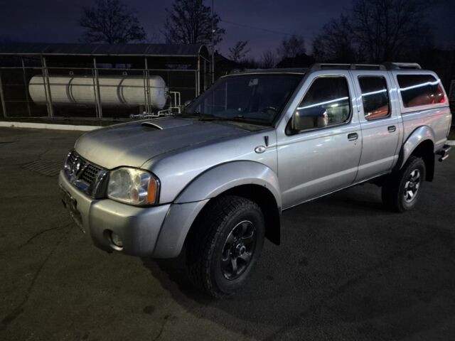 Сірий Ніссан Навара, об'ємом двигуна 2.5 л та пробігом 1 тис. км за 6500 $, фото 1 на Automoto.ua