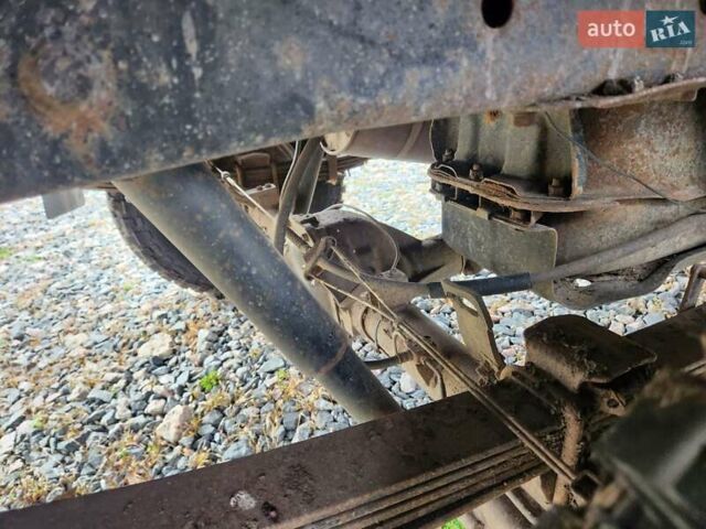 Серый Ниссан Навара, объемом двигателя 2.7 л и пробегом 240 тыс. км за 7999 $, фото 27 на Automoto.ua