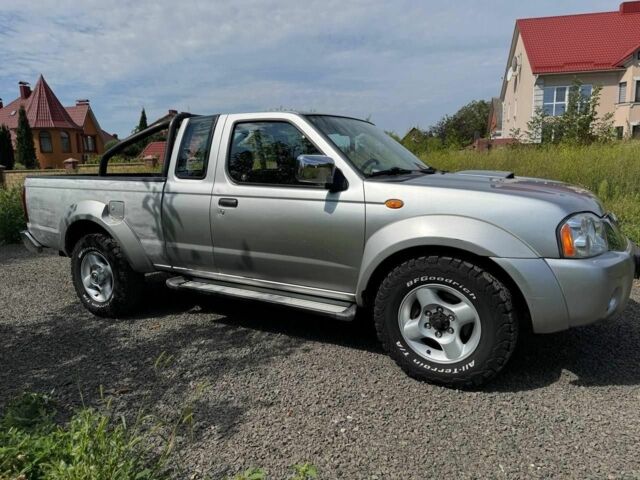 Сірий Ніссан Навара, об'ємом двигуна 2.5 л та пробігом 252 тис. км за 7000 $, фото 7 на Automoto.ua