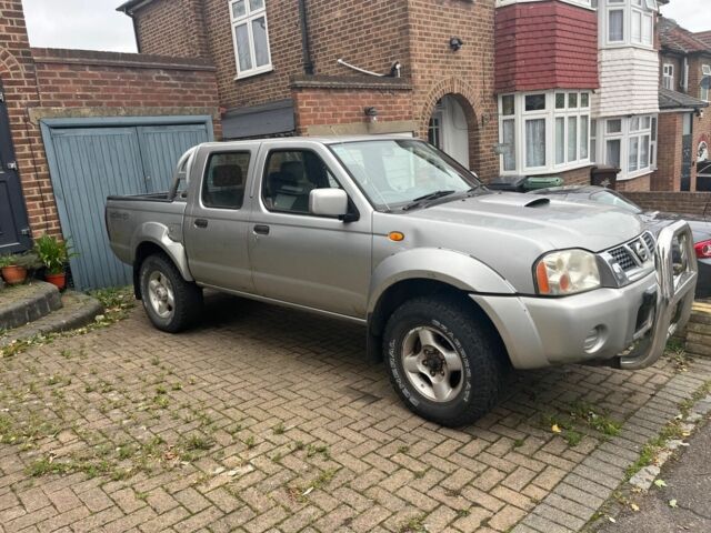 Сірий Ніссан Навара, об'ємом двигуна 2.5 л та пробігом 133 тис. км за 5600 $, фото 14 на Automoto.ua