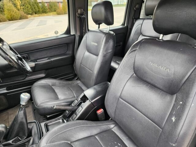 Серый Ниссан Навара, объемом двигателя 2.5 л и пробегом 149 тыс. км за 7203 $, фото 19 на Automoto.ua