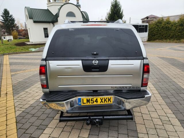 Серый Ниссан Навара, объемом двигателя 2.5 л и пробегом 149 тыс. км за 7203 $, фото 9 на Automoto.ua