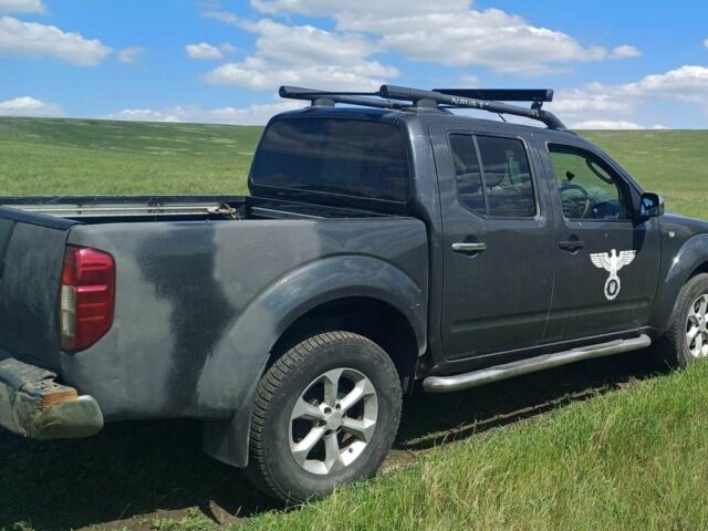 Серый Ниссан Навара, объемом двигателя 2.5 л и пробегом 240 тыс. км за 6000 $, фото 15 на Automoto.ua