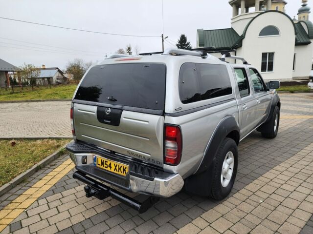 Серый Ниссан Навара, объемом двигателя 2.5 л и пробегом 149 тыс. км за 7203 $, фото 10 на Automoto.ua