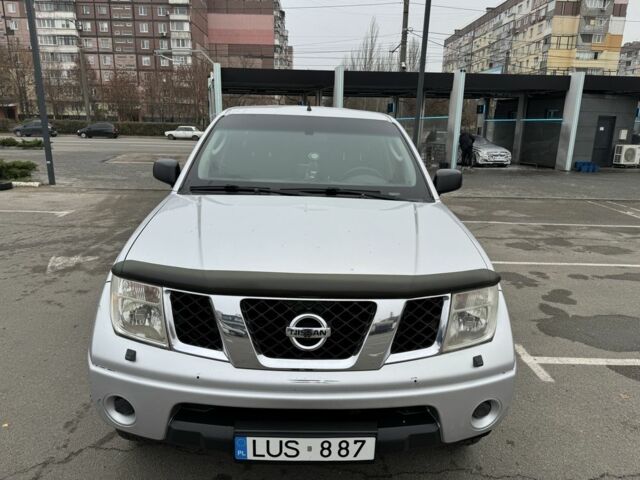 Сірий Ніссан Навара, об'ємом двигуна 2.5 л та пробігом 290 тис. км за 6700 $, фото 9 на Automoto.ua