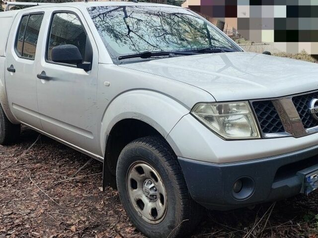 Серый Ниссан Навара, объемом двигателя 0 л и пробегом 138 тыс. км за 6000 $, фото 1 на Automoto.ua