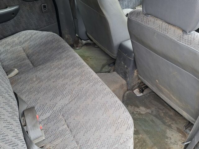 Серый Ниссан Навара, объемом двигателя 0 л и пробегом 161 тыс. км за 5800 $, фото 11 на Automoto.ua