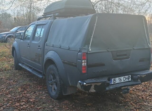 Серый Ниссан Навара, объемом двигателя 0 л и пробегом 253 тыс. км за 7500 $, фото 7 на Automoto.ua