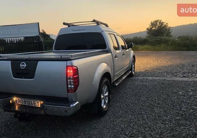 Сірий Ніссан Навара, об'ємом двигуна 2.49 л та пробігом 245 тис. км за 10200 $, фото 3 на Automoto.ua