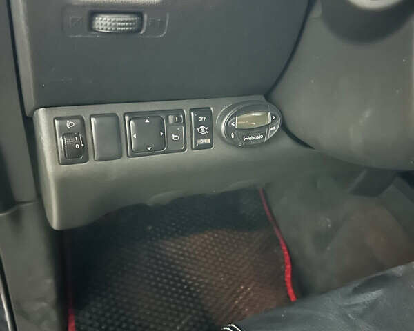 Сірий Ніссан Навара, об'ємом двигуна 2.49 л та пробігом 234 тис. км за 11000 $, фото 8 на Automoto.ua