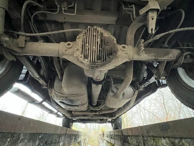 Серый Ниссан Навара, объемом двигателя 0 л и пробегом 253 тыс. км за 7500 $, фото 2 на Automoto.ua