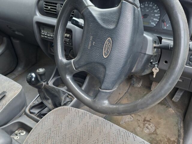 Серый Ниссан Навара, объемом двигателя 0 л и пробегом 161 тыс. км за 5800 $, фото 8 на Automoto.ua