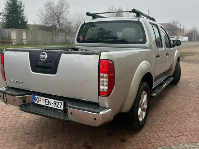 Сірий Ніссан Навара, об'ємом двигуна 2.5 л та пробігом 200 тис. км за 7300 $, фото 4 на Automoto.ua