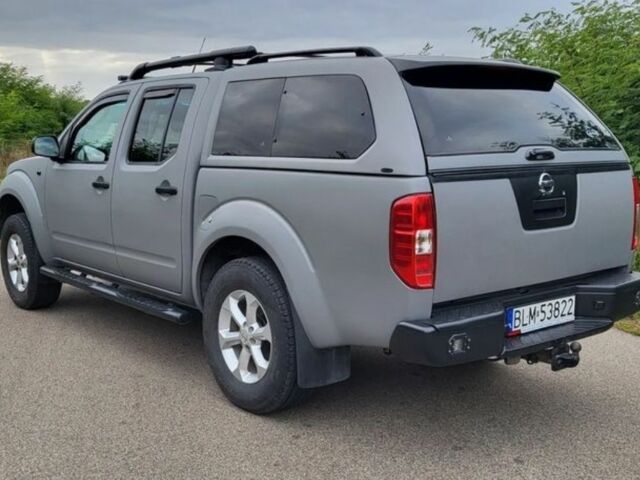 Серый Ниссан Навара, объемом двигателя 2.5 л и пробегом 203 тыс. км за 5200 $, фото 3 на Automoto.ua