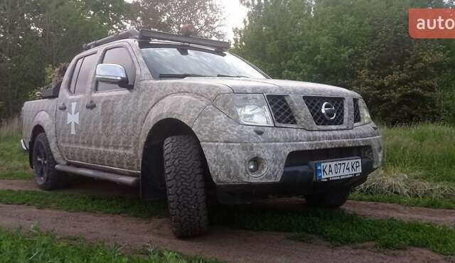 Сірий Ніссан Навара, об'ємом двигуна 2.5 л та пробігом 336 тис. км за 12500 $, фото 10 на Automoto.ua