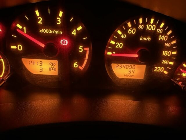 Сірий Ніссан Навара, об'ємом двигуна 2.5 л та пробігом 234 тис. км за 11000 $, фото 15 на Automoto.ua