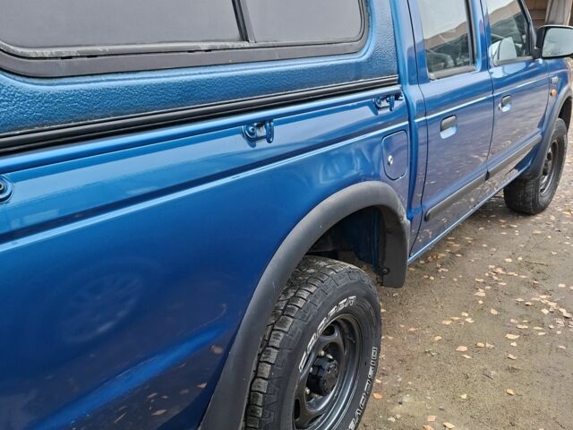 Серый Ниссан Навара, объемом двигателя 0 л и пробегом 161 тыс. км за 5800 $, фото 4 на Automoto.ua