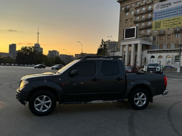 Сірий Ніссан Навара, об'ємом двигуна 2.5 л та пробігом 170 тис. км за 4650 $, фото 7 на Automoto.ua