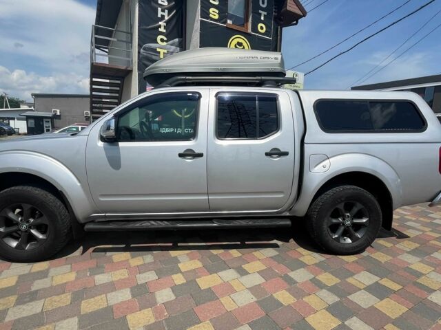 Серый Ниссан Навара, объемом двигателя 2.5 л и пробегом 258 тыс. км за 14200 $, фото 3 на Automoto.ua