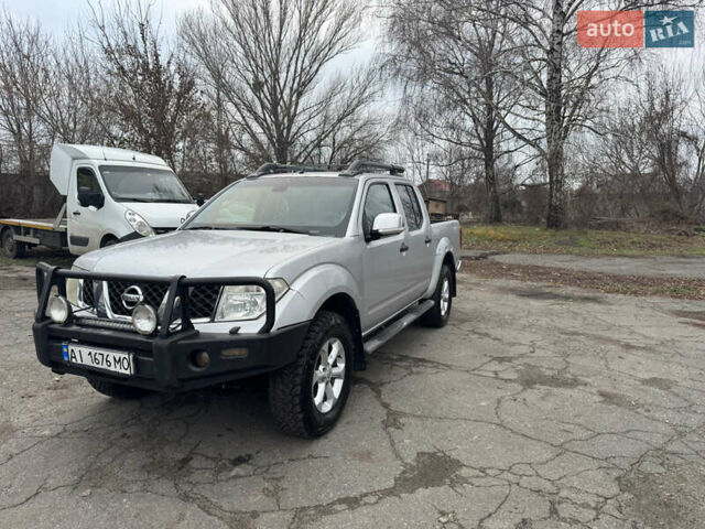 Сірий Ніссан Навара, об'ємом двигуна 2.49 л та пробігом 370 тис. км за 10000 $, фото 6 на Automoto.ua