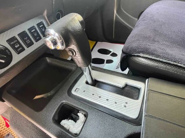 Серый Ниссан Навара, объемом двигателя 2.5 л и пробегом 258 тыс. км за 14200 $, фото 14 на Automoto.ua