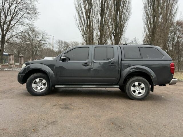 Серый Ниссан Навара, объемом двигателя 2.5 л и пробегом 225 тыс. км за 5800 $, фото 6 на Automoto.ua