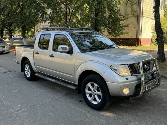 Серый Ниссан Навара, объемом двигателя 2.5 л и пробегом 187 тыс. км за 6700 $, фото 7 на Automoto.ua