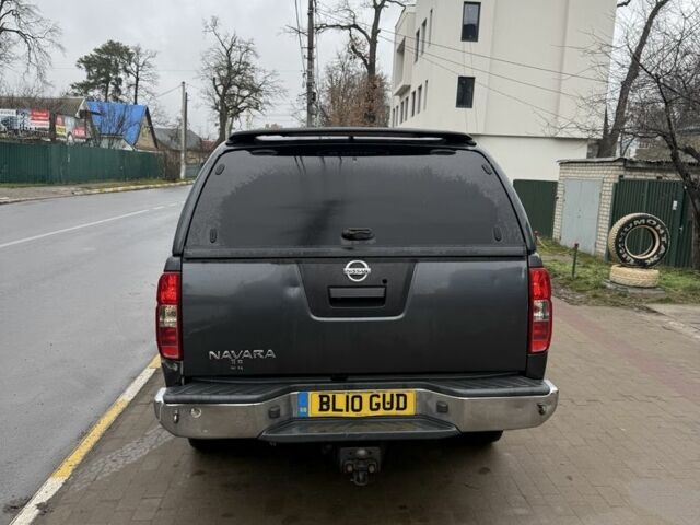 Серый Ниссан Навара, объемом двигателя 2.5 л и пробегом 150 тыс. км за 6950 $, фото 3 на Automoto.ua