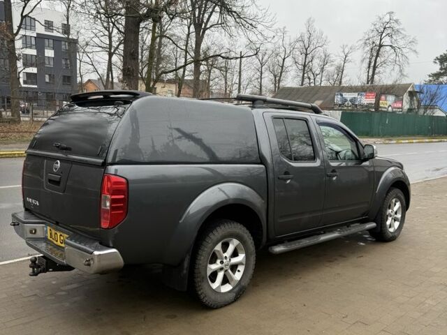 Серый Ниссан Навара, объемом двигателя 2.5 л и пробегом 150 тыс. км за 6950 $, фото 4 на Automoto.ua
